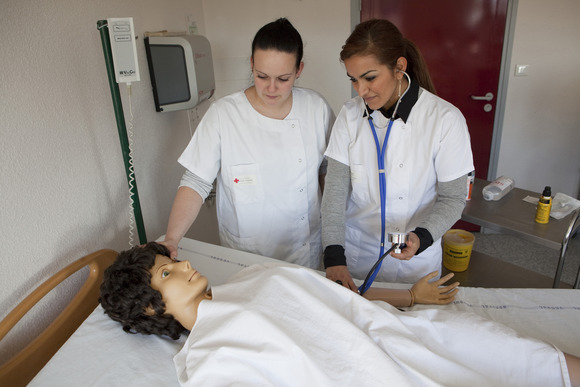 Aides soignantes IRTS Aides soignantes IRTS